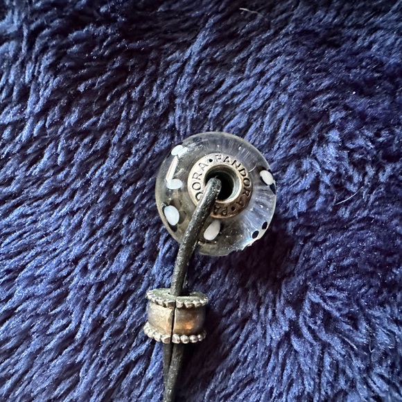 •PANDORA•ESSENTIAL SILVER CLASP BEAD• - Picture 8 of 14